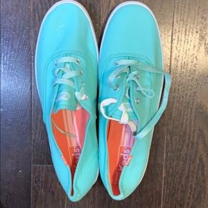 Keds size 9. Mint green